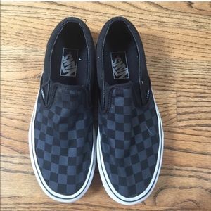 Vans checkered blk/grey slip ons